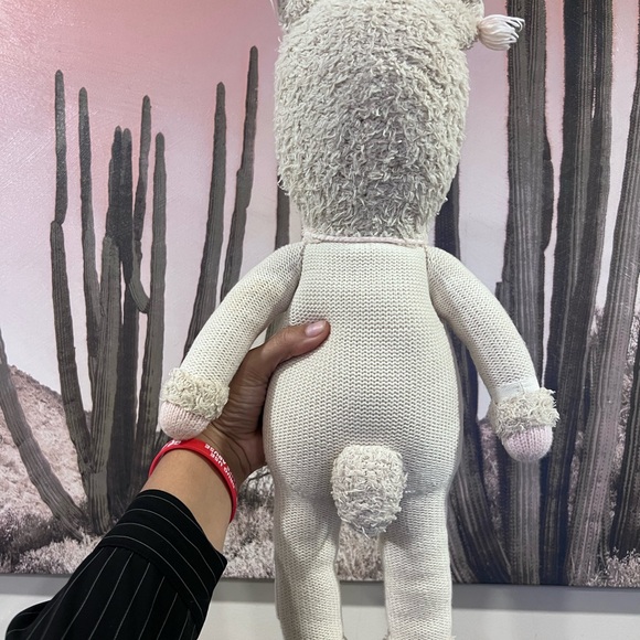 20 inch Cuddle and Kind Lola the Llama - Picture 6 of 6